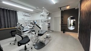 مشاهده کلینیک تخصصی دندانپزشکی دی در بهبهان در سامانه بهبود مشاغل