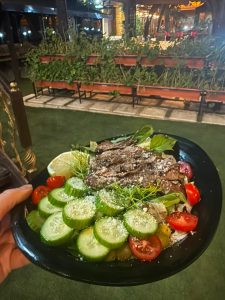 مشاهده مجتمع پذیرایی و گردشگری باغ عروس در زنجان در سامانه بهبود مشاغل