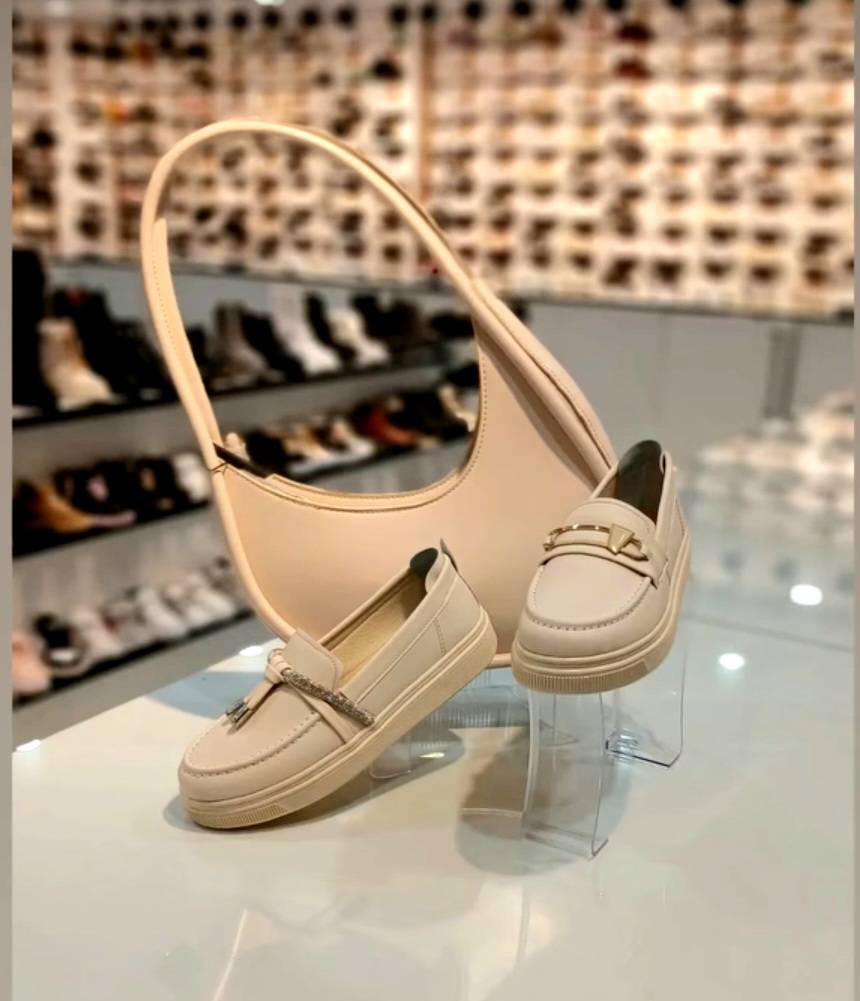 مشاهده فروشگاه کیف و کفش چرم اورجینال 20 در زیباشهر در سامانه بهبود مشاغل