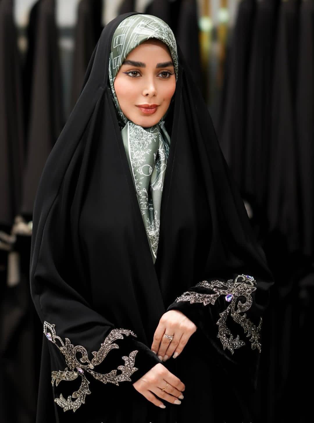 مشاهده مزون تخصصی چادر و عبا جواهر دوزی هستی در بلوار جانباز مشهد در سامانه بهبود مشاغل