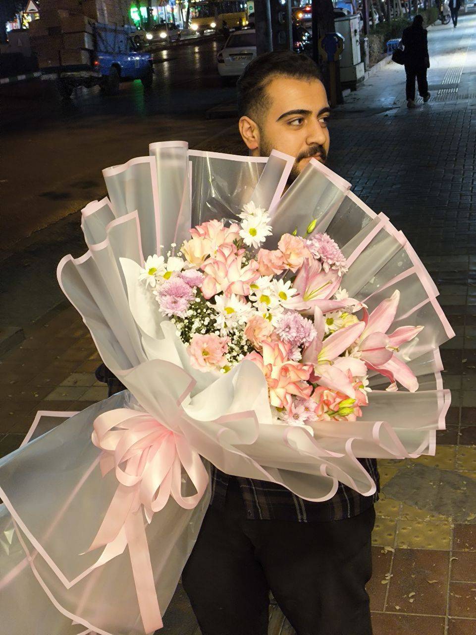 مشاهده آگهی گلفروشی لادنی فلاور در وکیل آباد مشهد در سامانه بهبود مشاغل