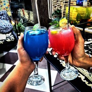 مشاهده کافه شب نشینی طاها در یزد در سامانه بهبود مشاغل