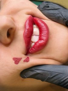 مشاهده سالن زیبایی فوق تخصصی آوا رازقی در یزد در سامانه بهبود مشاغل