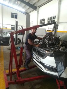 مشاهده تعمیرگاه خودرو چینی و کره ای گذر موقت بارانی در آزادشهر در سامانه بهبود مشاغل