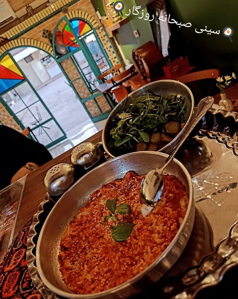 مشاهده کافه سنتی روزگار در کرمان در سامانه بهبود مشاغل