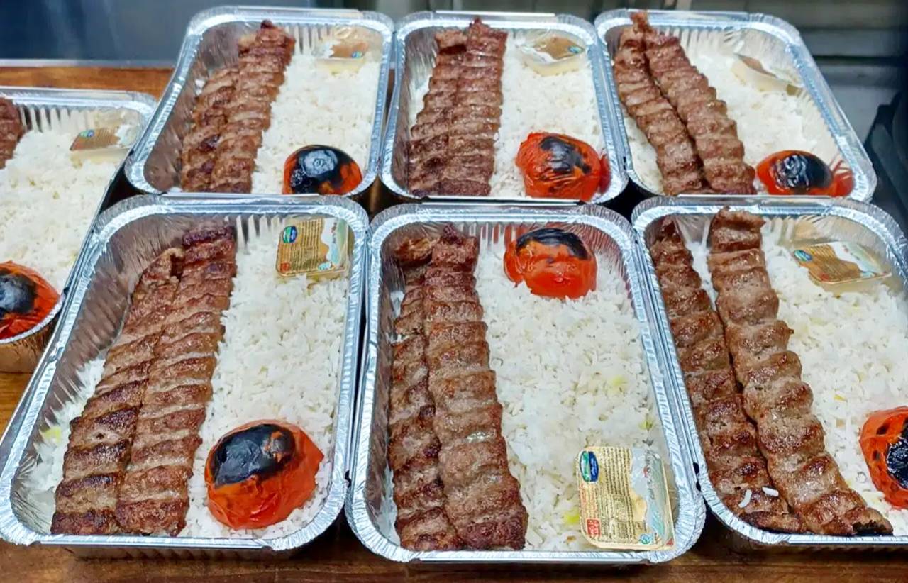 مشاهده تهیه غذا بیرون بر محترم بانو در جماران رشت در سامانه بهبود مشاغل
