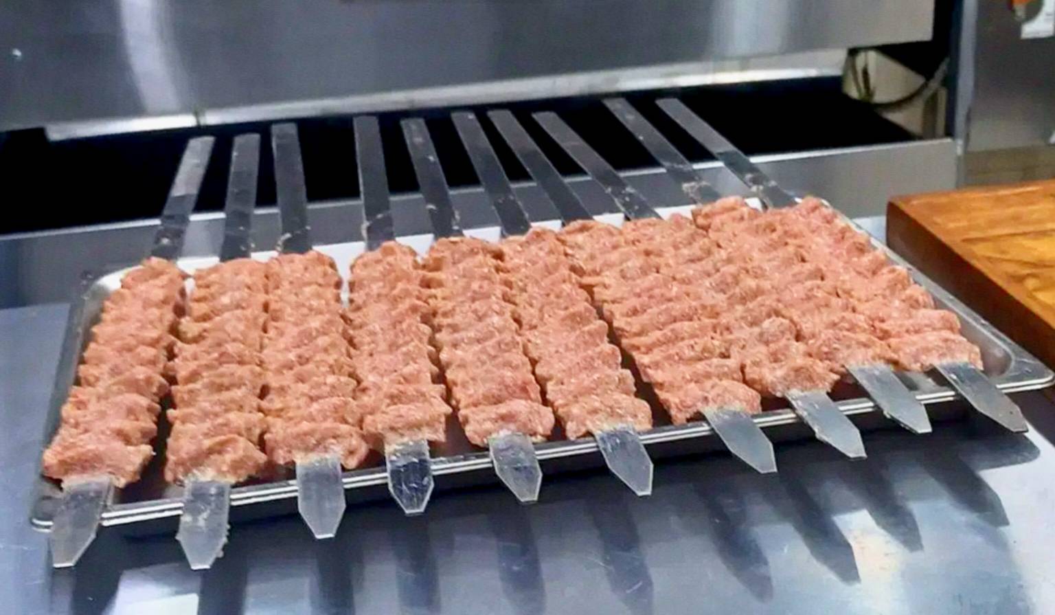 مشاهده تهیه غذا بیرون بر محترم بانو در جماران رشت در سامانه بهبود مشاغل